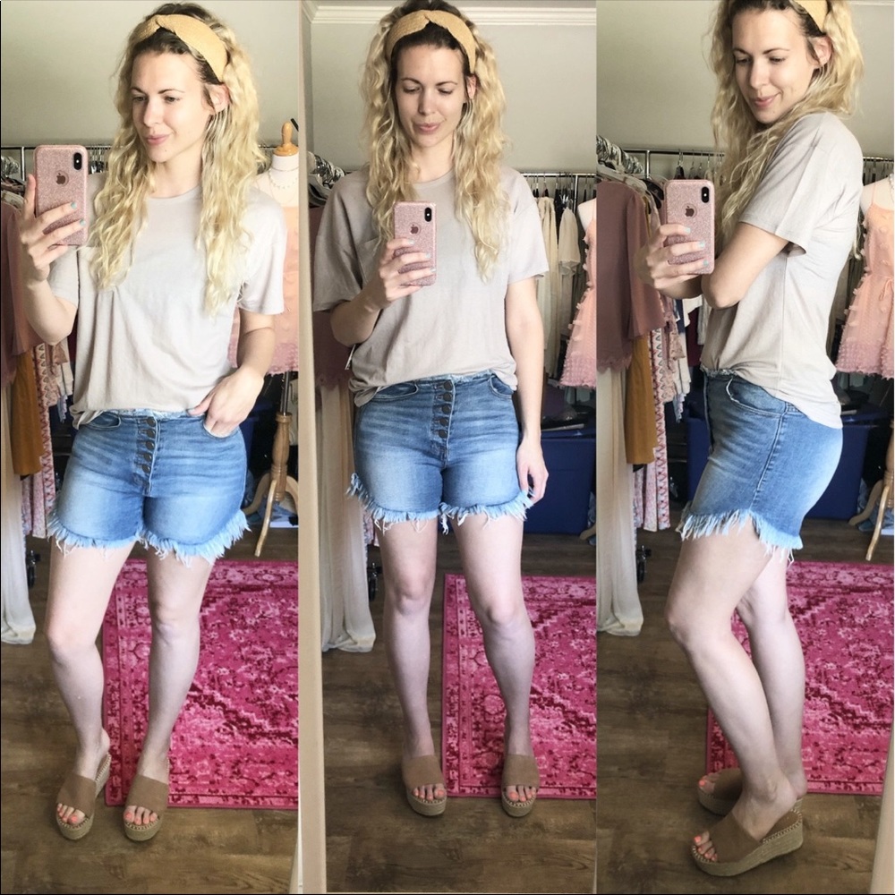 Denim shorts - Picture 2 of 5